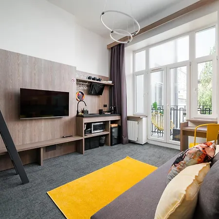 Art With Mezzanine By Bookinghost Apartamento Varsóvia
