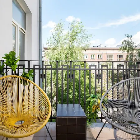 Art With Mezzanine By Bookinghost Apartamento