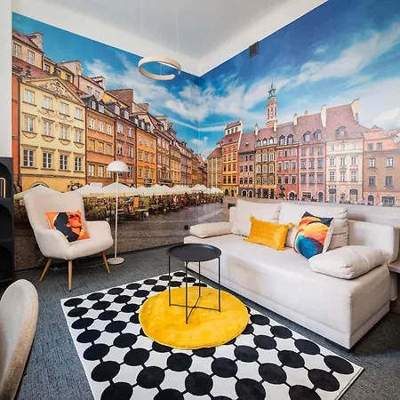 Art With Mezzanine By Bookinghost * Varsóvia
